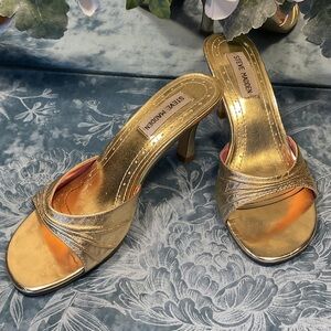 Steve Madden Metallic Gold Heels